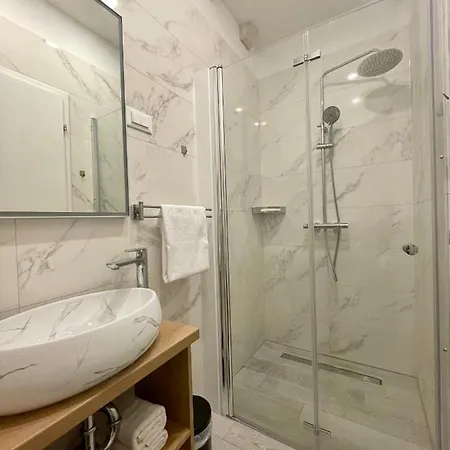 Ida Old Town Guest house 3*